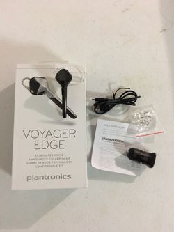 Original plantronics voyager edge Bluetooth wireless headset like new