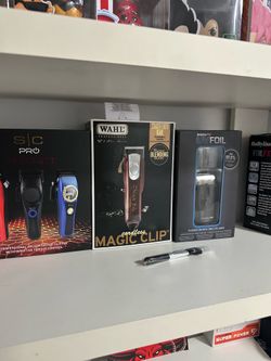 Clipper and foil shaver