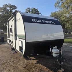 
✨ Eddie Bauer Edition Travel Trailer — Bunkhouse! ✨