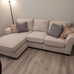 Beige 2-piece Sectional With Chaise