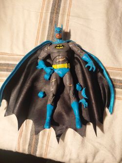Mcfarlane batman knightfall 2 pack battle damaged batman