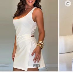 ChicMe White Skort Romper Size Small New With Tags