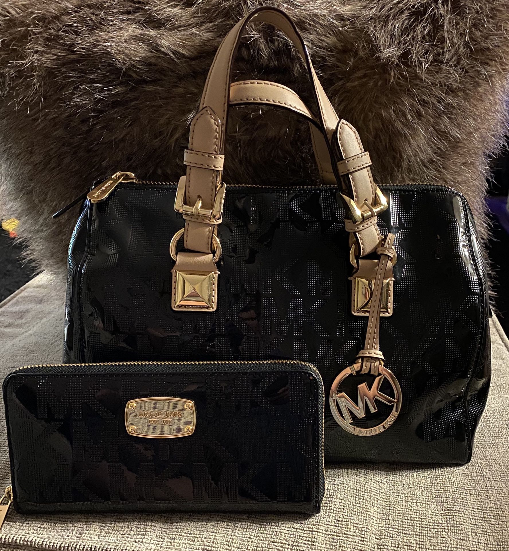 Michael kors purse and wallet