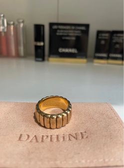 Mejuri Charlotte Bold Ring size 6