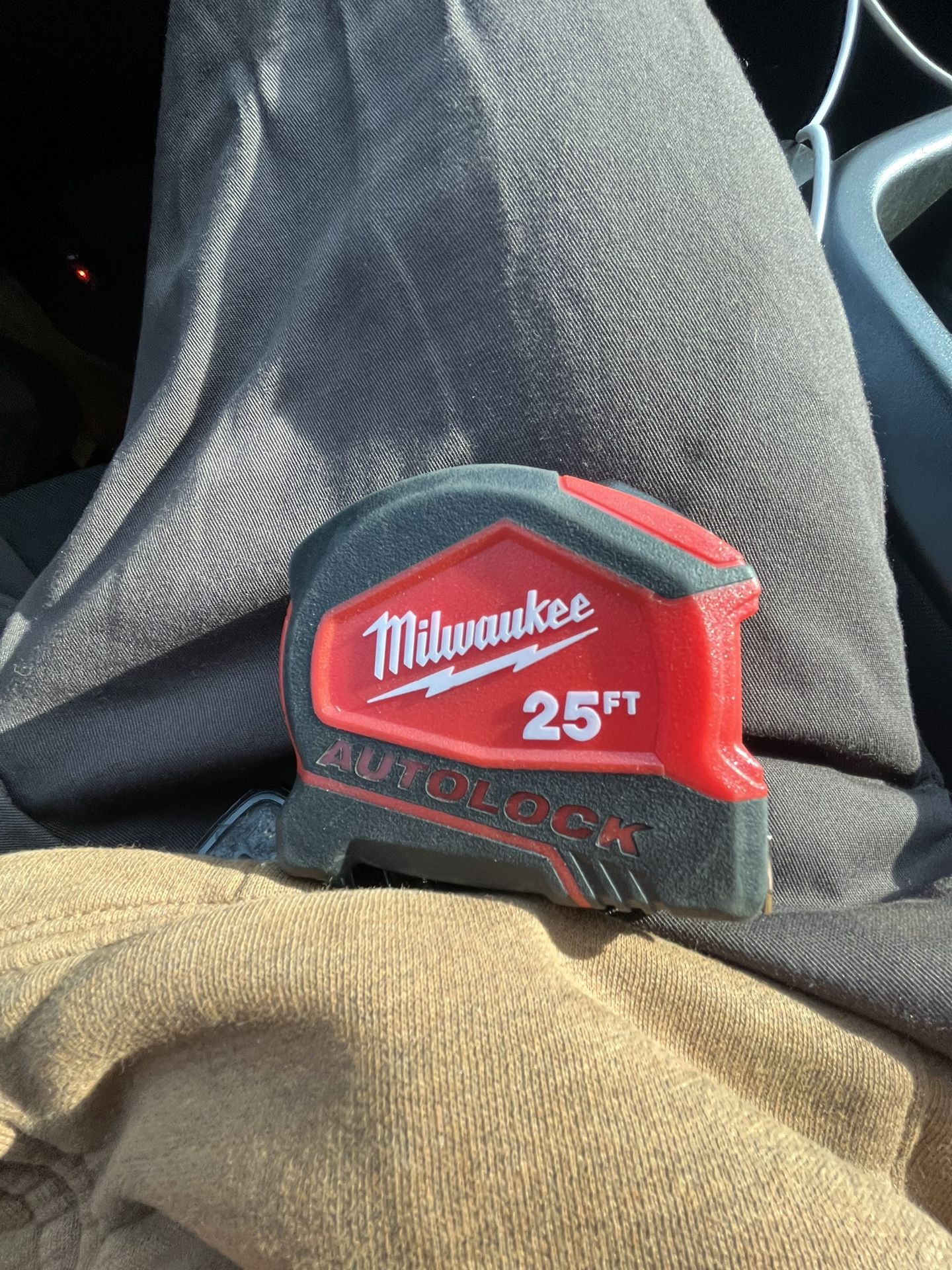Milwaukee 25ft Tape Measure