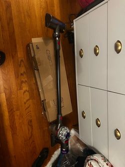 Dyson V8 cordless