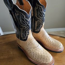 NWT Lucchese Women's Size 6.5