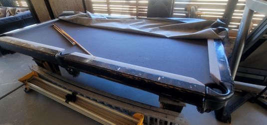 Free pool table