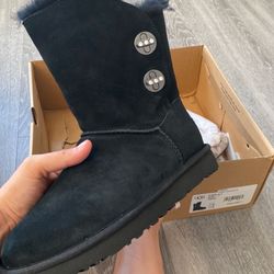 2 New In Box Authentic UGGs And 2 New Target Booties Sz 7