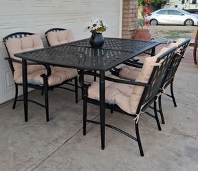 Hampton Bay Patio Dining Set