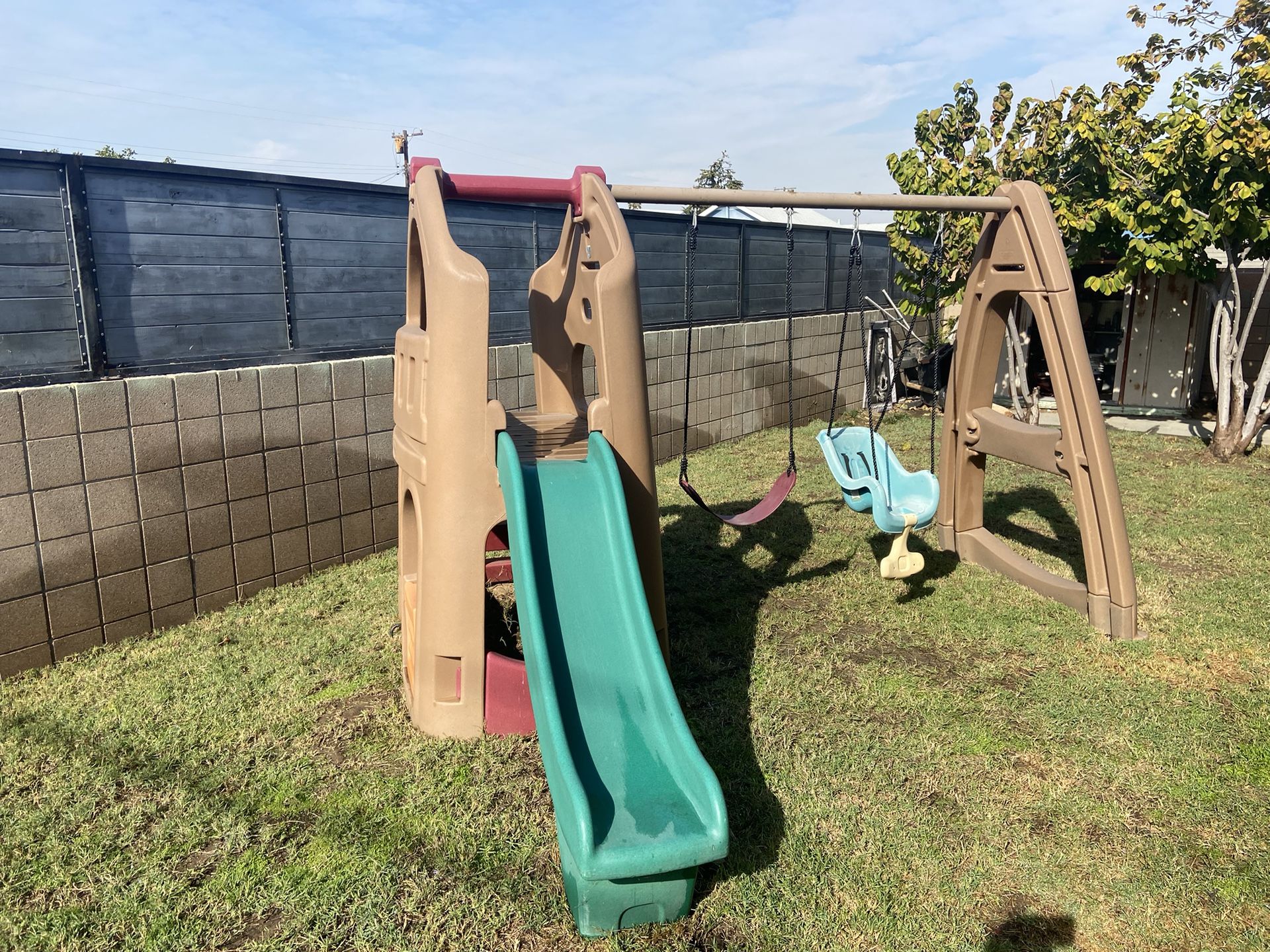 Step 2 Kids Swing set