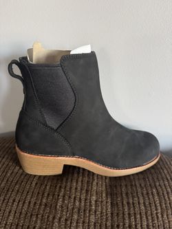 Worx Woman’s Steel Toe Boots 