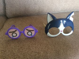 2 Halloween kids aye glasses for $2