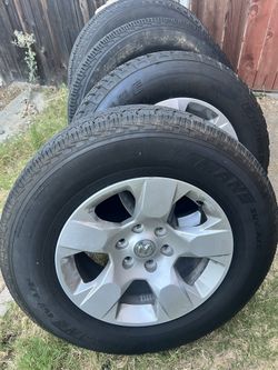 255/70/18 Rims And Tires