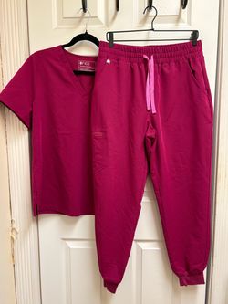 FIGS Dark Magenta Scrub Set size Large