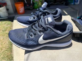 Nike shoes size 10 1/2 lightly worn