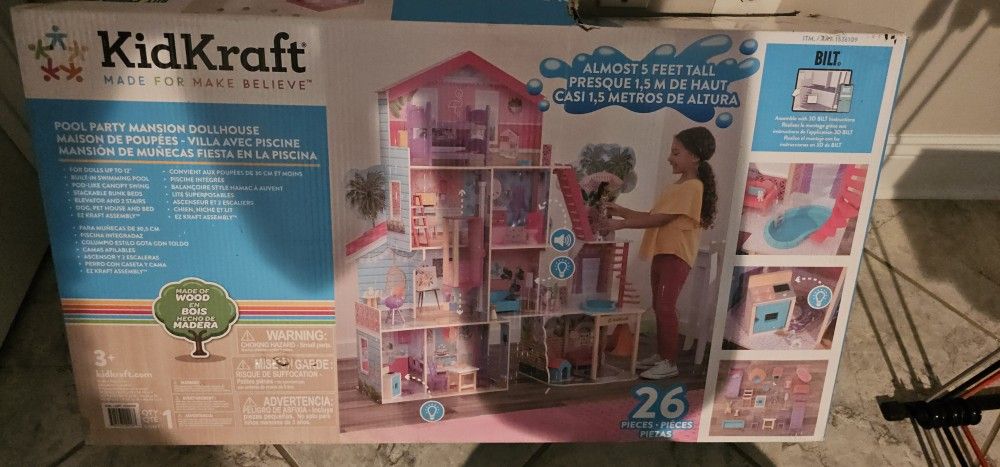 Doll House With Tons Of Dolls