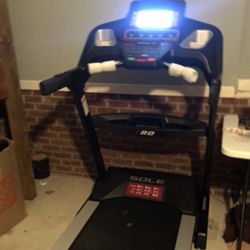  *New*. Sole F80 Treadmill * Steal OBO 