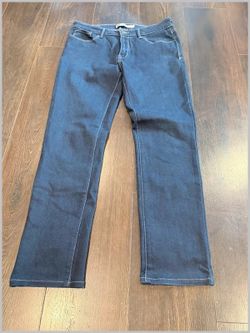 Levi’s Mid Rise Skinny Jeans Women’s Size 12 Dark Wash Stretch Denim 032