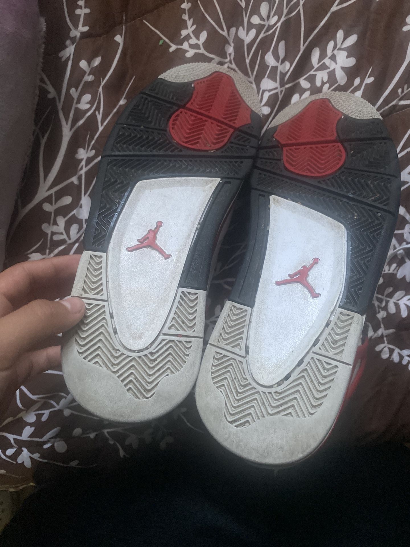 Jordan 4s