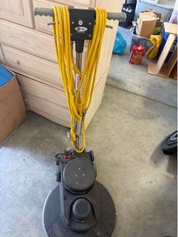 Triple S commercial Cougar Floor Machine