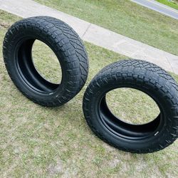 Two tires NITTO 265/60R18 The tires are in good condition