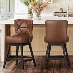 2 bar stools. New in box. 