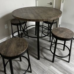 Modern Round Faux Wood Dining Table + 4 Barstool Chairs - Excellent Condition