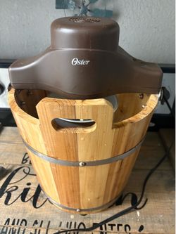 Ice cream maker
