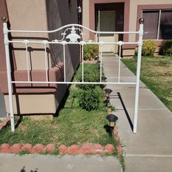 Cabecera de metal para cama queen