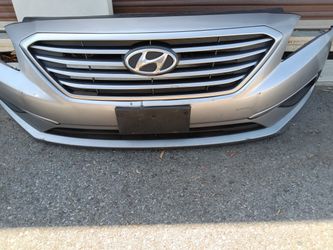 2015-2017 Hyundai Sonata Complete Front Bumper With All The Accessories.