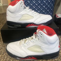 Jordan 5 Fire Red Mint Condition