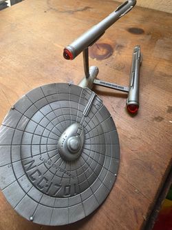 Star Trek USS Enterprise NCC-1701 Model