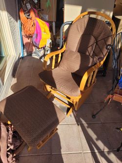 Rocking chair