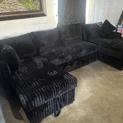 🖤🔥 BLACK CORDUROY DOUBLE CHAISE SLEEPER SECTIONAL — LOADED WITH FEATURES! 🔥🖤