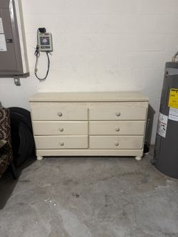 6 Drawer Dresser