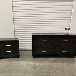 Black glossy bedroom set dresser with matching nightstand set of two