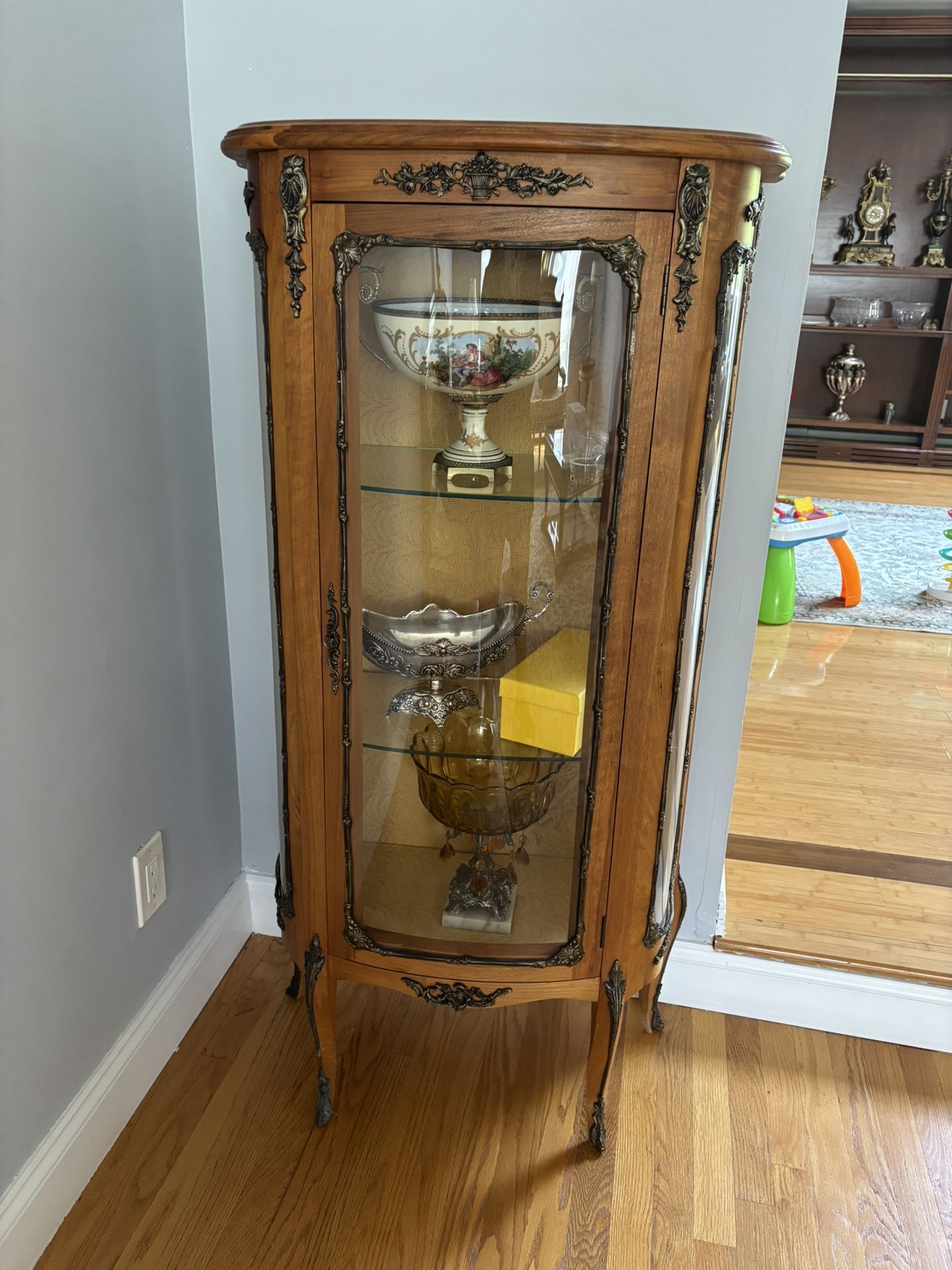 2 Antique Glass Shelf With Light