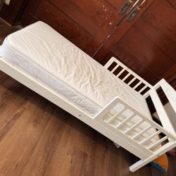 Kids bed 