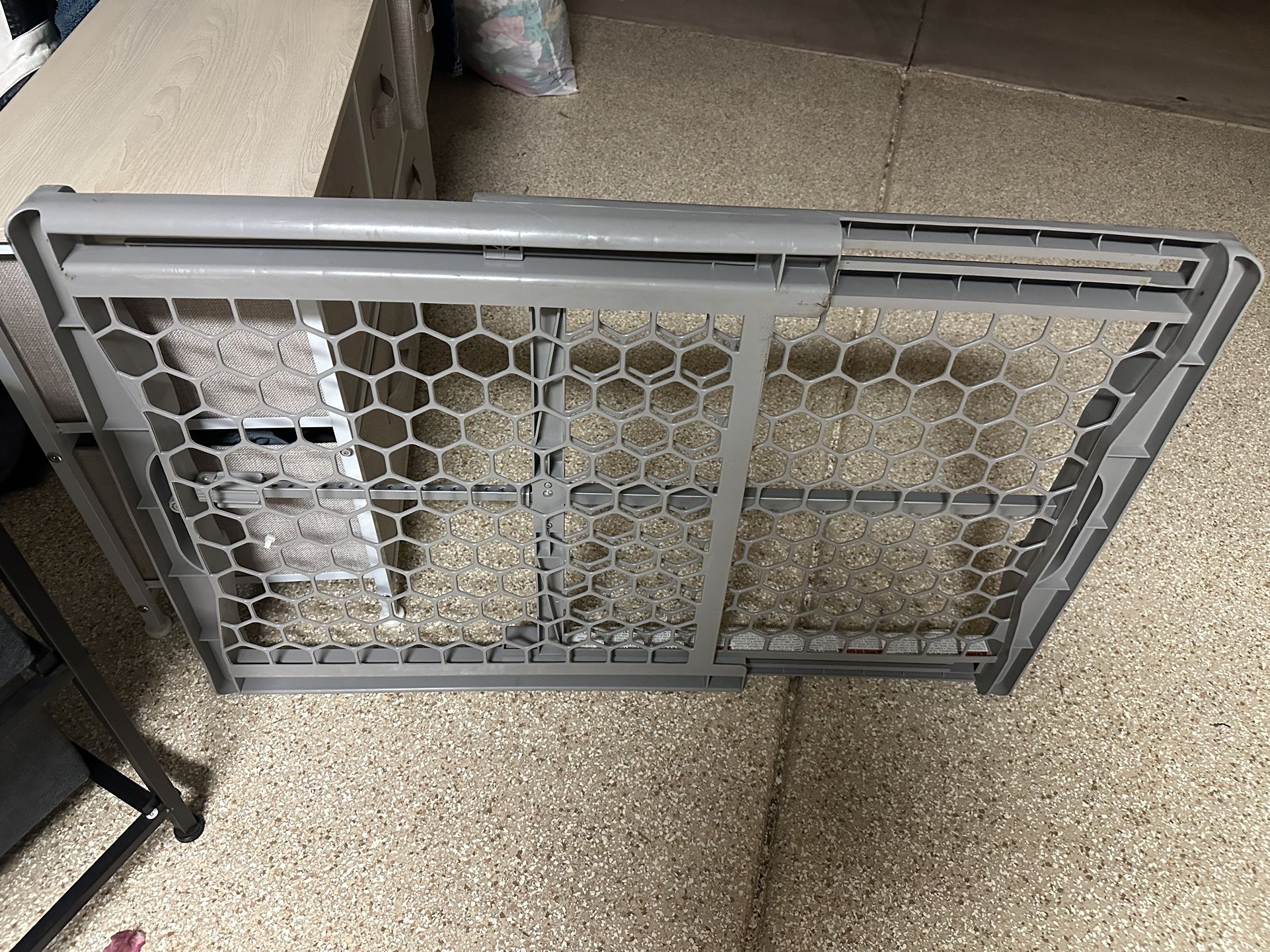 Pet Gate, Doggy Gate.