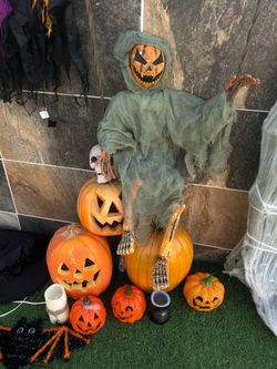 Halloween Decoration Bundle with Pumpkin Figure