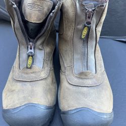 KEEN Boots