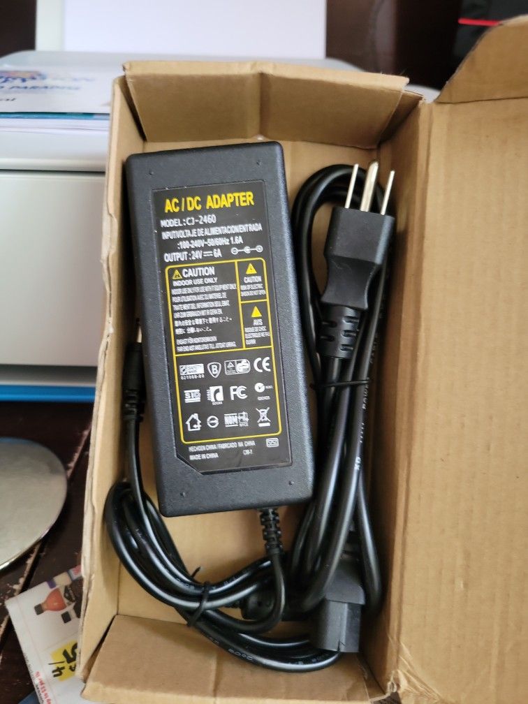 AC /DC ADAPTER