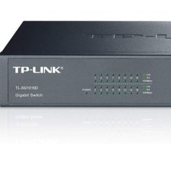 TP-Link 16-Port Gigabit Ethernet Unmanaged Switch Plug and Play Metal Desktop/Rackmount Fanless (TL-SG1016D)