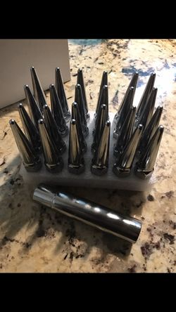 Spike lug kit