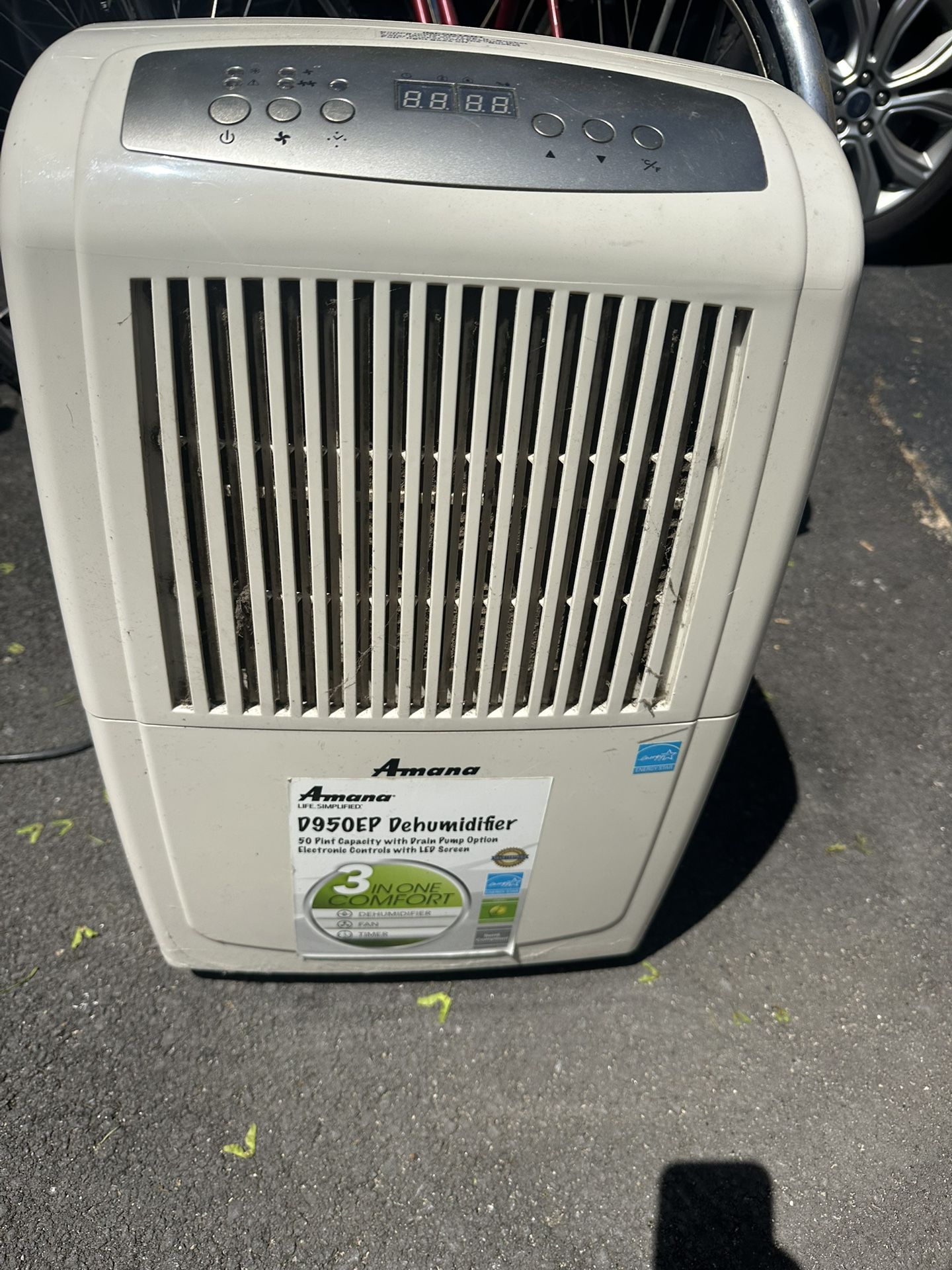 Amana 50 pint dehumidifier