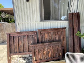 2 Twin Bed Frames