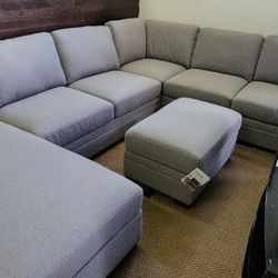 4pc Sectional With Storage Ottomon