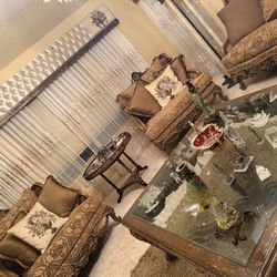 Carson Living room Furniture 