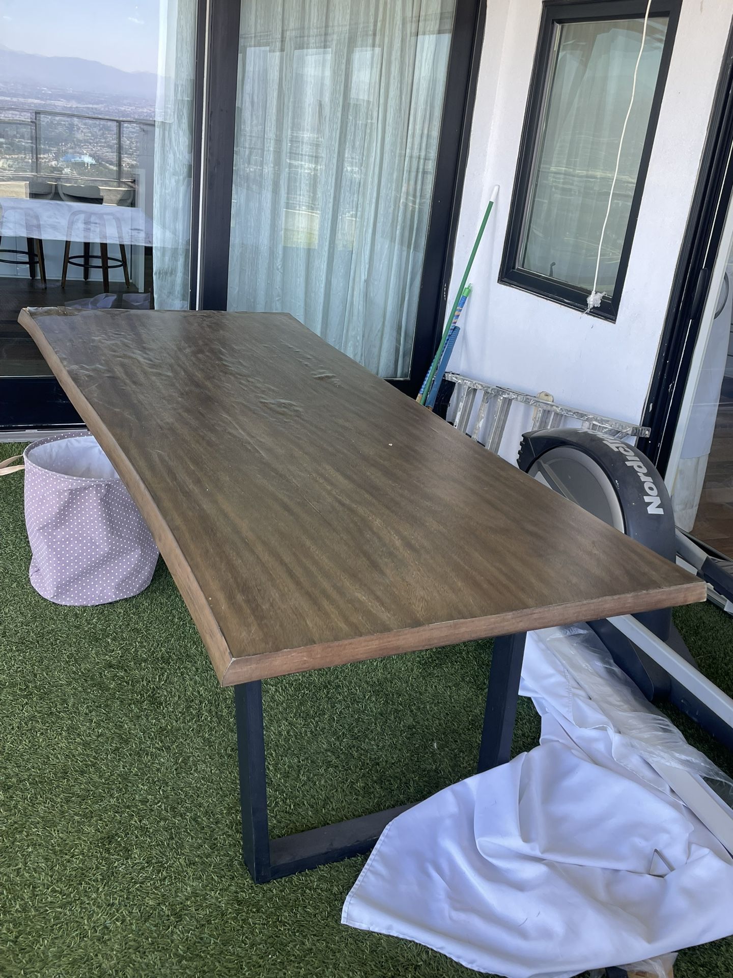 Free Furnitures - King mattress, rocking chair and dining table
